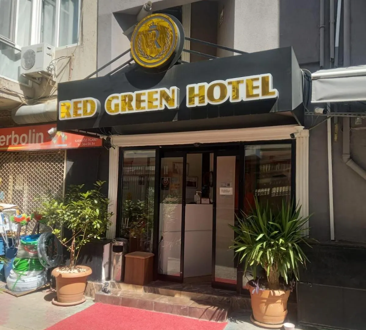 Red Green Izmir Hotel